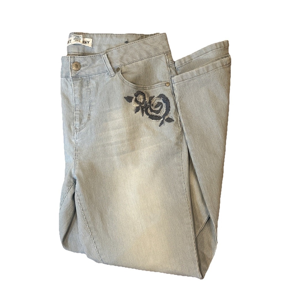 Artisan NY Blue White Pinstripe Skinny Jeans Sz 6 Floral Boho Embroidered Pocket